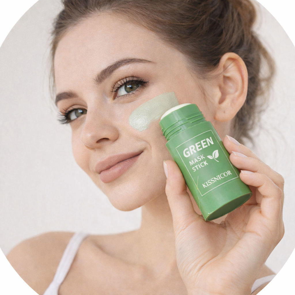 Oil-Absorbing Green Tea Mask Stick for Clear-Looking Skin